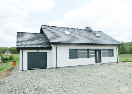 Realizacja domu z poddaszem i garażem w bryle