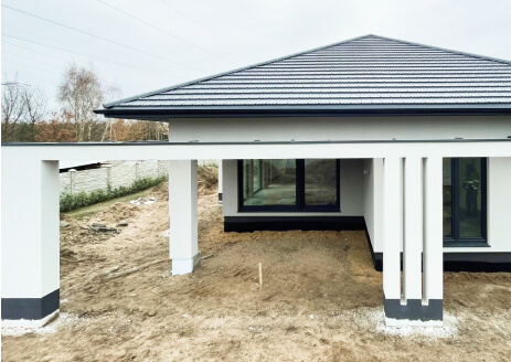 Nowoczesny dom prefabrykowany z tarasem